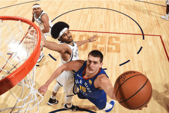 雄鹿豪取联赛最佳战绩