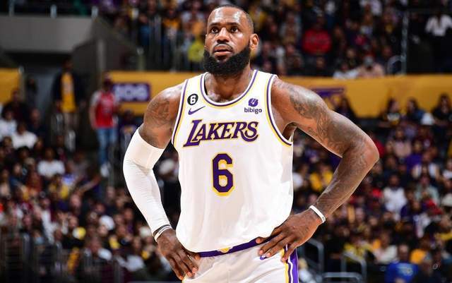 延续火热状态！布朗砍30+8+8，带队豪取四连胜