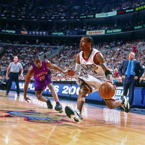 F1拉斯维加斯站：维斯塔潘夺冠！诺里斯第2，拉塞尔第3