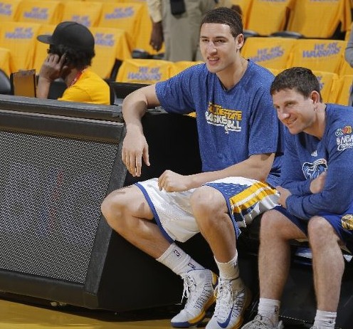 下半场心态爆炸！埃迪11中5得到11分10篮板6犯离场