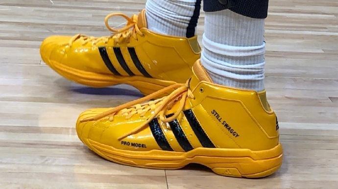 本-戴维斯：自己的未来无法控制，在捧杯时为孙兴慜感到骄傲