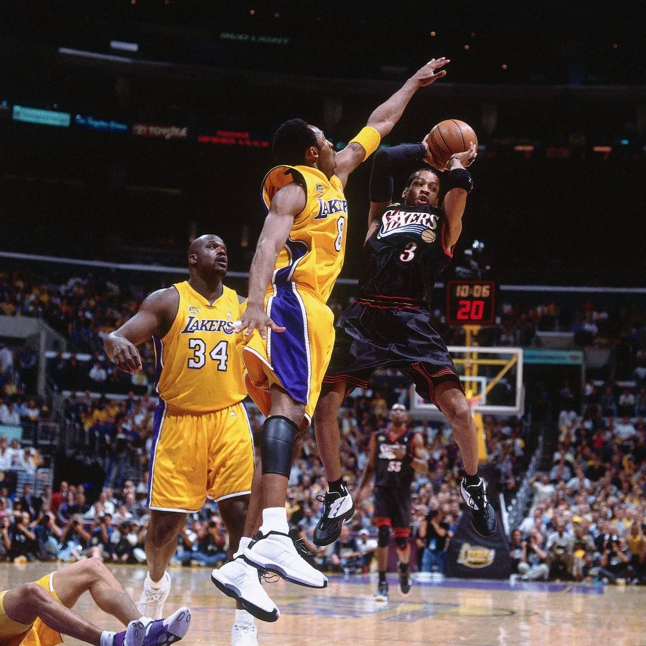 约克：理解有球迷对曼联建新球场不满，但现实是时代会变化