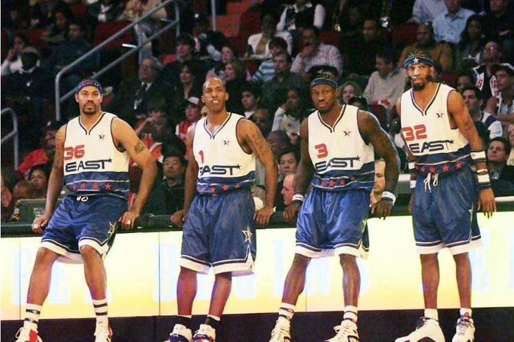 记者称阿隆索已被解雇只差官宣，阿韦洛亚或接任